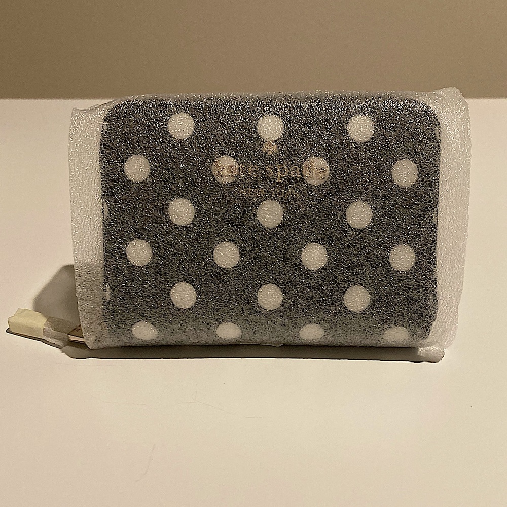 NWT • 💗Kate Spade💗 • Polka Dot Wallet - Picture 9 of 13